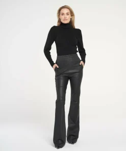 Pinnie Black