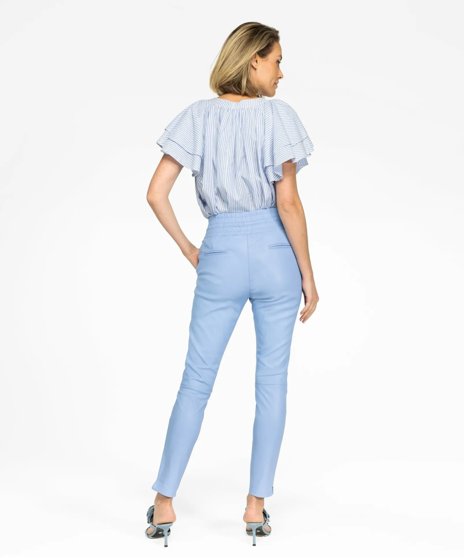 Poggy Airy Blue