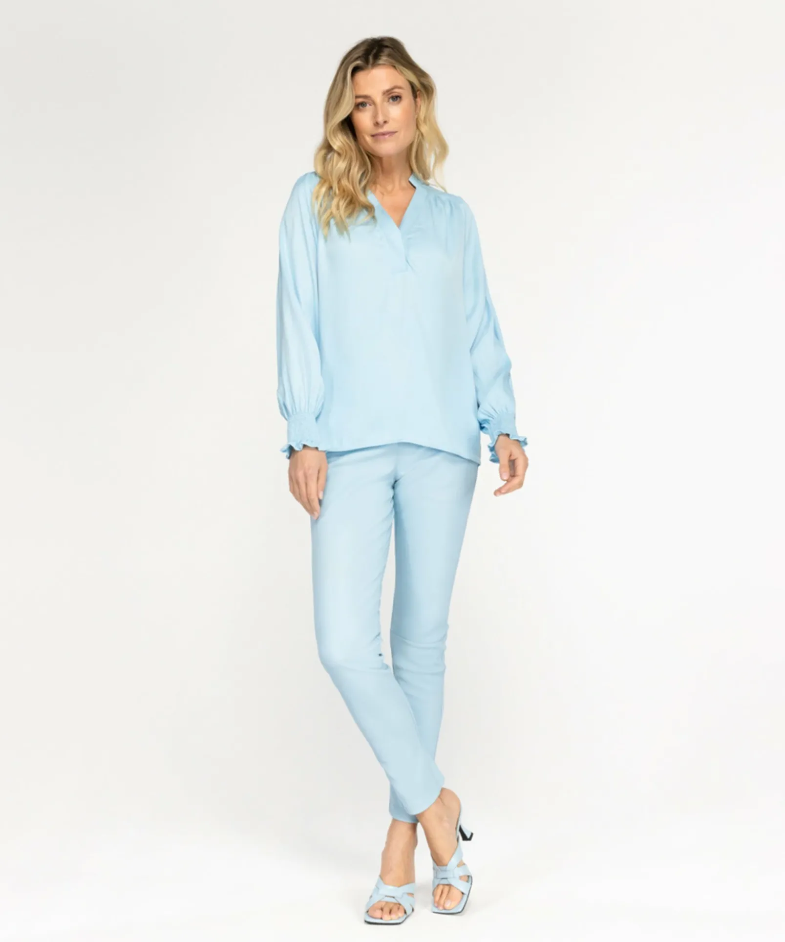 Talan Crystal Blue